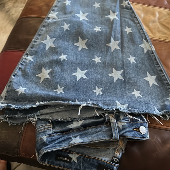 Judy Blue star denim - Picture 6 of 7
